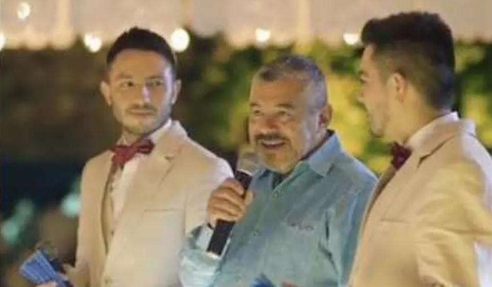 El conmovedor discurso de un padre en la boda de su hijo gay -